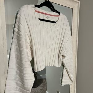 Cropped Sweater/Off-The-Shoulder